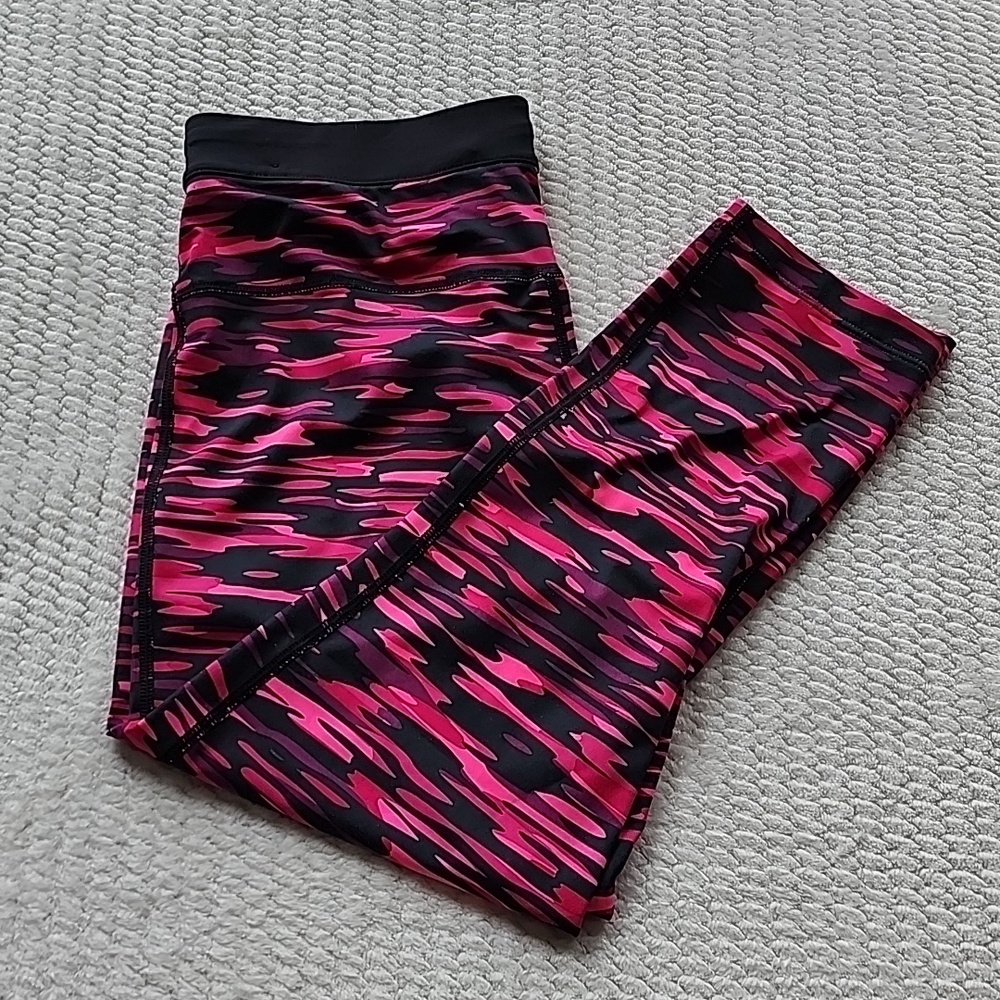 Nike Dri Fit Pink & Black Capri Leggings